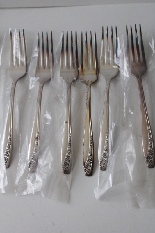 photo of Wm Rogers International silver plate flatware 1950s vintage mint in box set Queen Mary Starlight #9