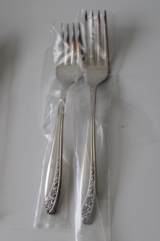 photo of Wm Rogers International silver plate flatware 1950s vintage mint in box set Queen Mary Starlight #11