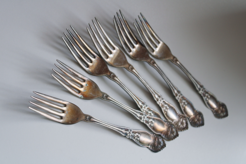 photo of Wm Rogers orange blossom pattern dinner forks circa 1910, antique silver plated flatware #4