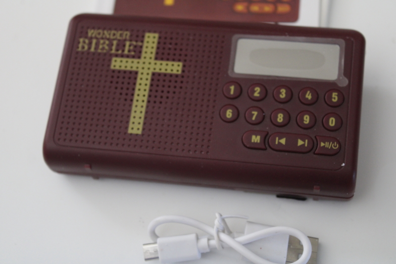 photo of Wonder Bible electronic audio player guide w/ book, tested & working #2