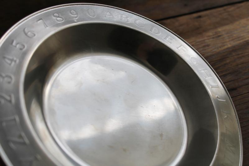 photo of Woodbury Pewter child's plate, baby's first plate alphabet letters border #2