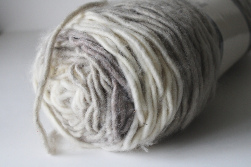 photo of Yarn Bee Turin acrylic blend yarn, sandstone color bulky chunky homespun roving texture #2