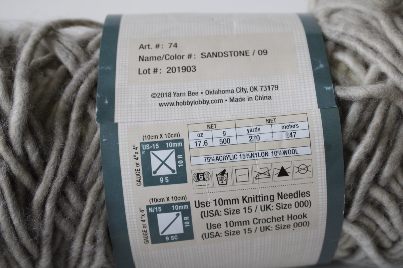 photo of Yarn Bee Turin acrylic blend yarn, sandstone color bulky chunky homespun roving texture #4