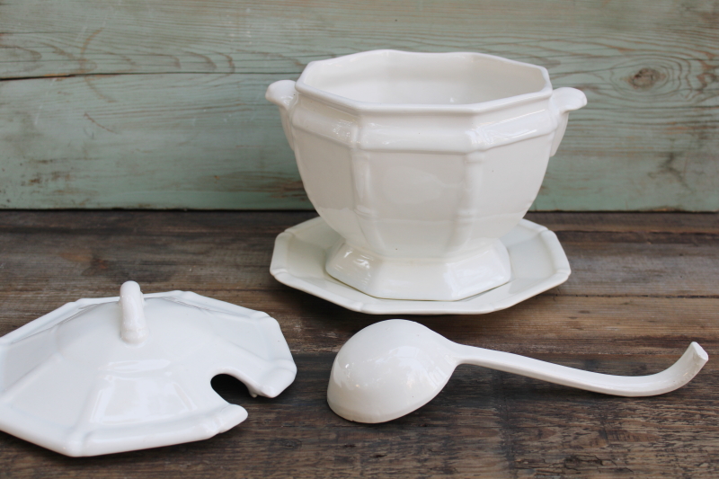 photo of all white ceramic soup tureen w/ ladle, chinoiserie bamboo pattern vintage California pottery  #4
