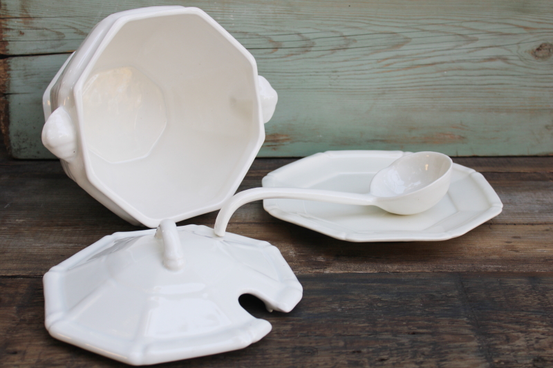 photo of all white ceramic soup tureen w/ ladle, chinoiserie bamboo pattern vintage California pottery  #5