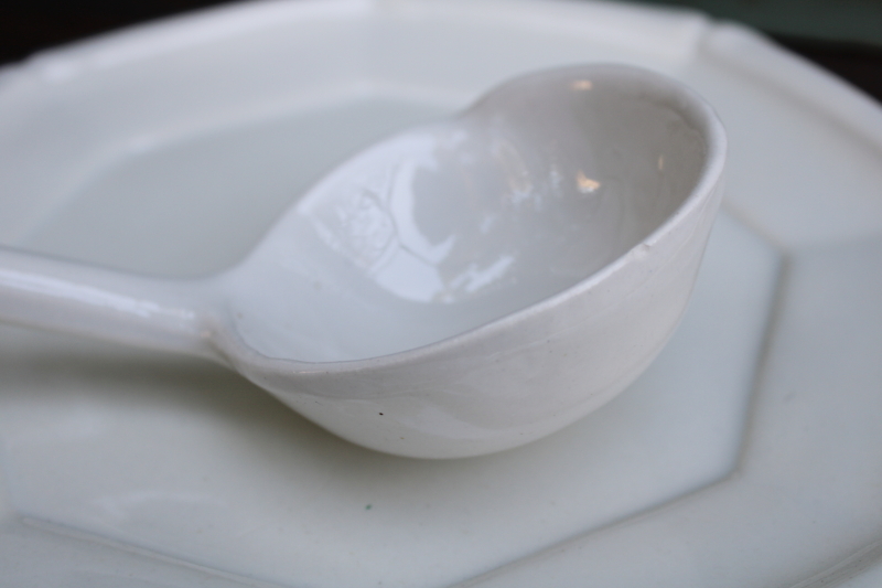 photo of all white ceramic soup tureen w/ ladle, chinoiserie bamboo pattern vintage California pottery  #6