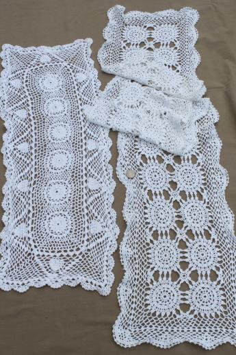 photo of all white & ivory vintage linens lot, lace table runners, crochet lace doilies #4