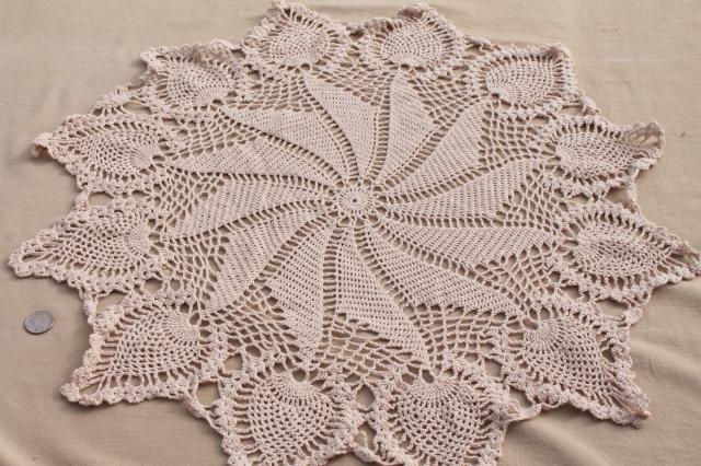 photo of all white work vintage crochet lace & linens lot, doilies, table mats & centerpieces #12