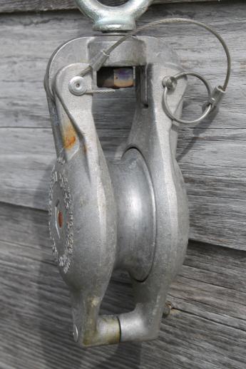 photo of aluminum snatch block pulley,  Western Power Products 303 B2, 1000lb lineman's pulley  #4