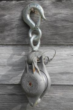 catalog photo of aluminum snatch block pulley,  Western Power Products 303 B2, 1000lb lineman's pulley 