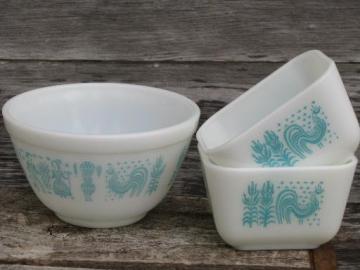 catalog photo of amish butterprint vintage Pyrex glass, small bowl and refrigerator boxes