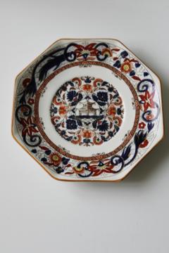 catalog photo of antique 1800s vintage Wedgwood china plate, Pagoda blue & red Imari pattern 