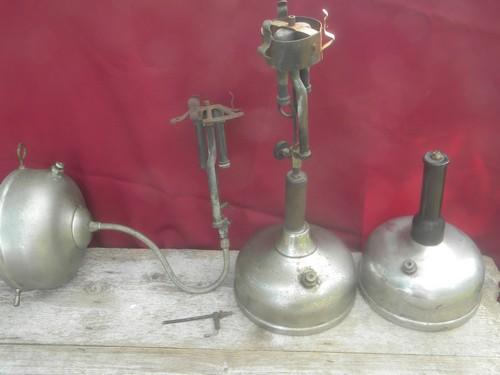 photo of antique Coleman Quick-lite kerosene lanterns sconce and lamp, restoration #1