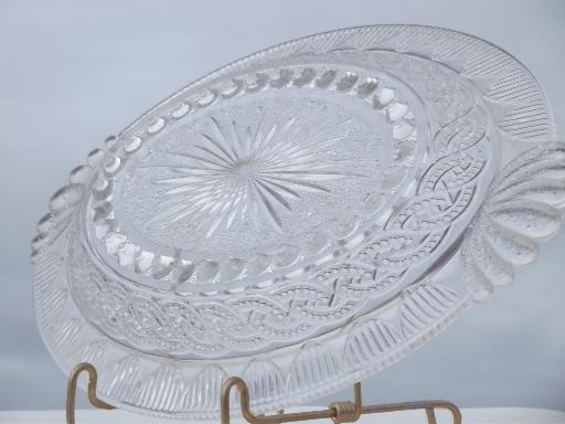 photo of antique EAPG glass tray or platter, chain & shield pattern w/ fan handles #2