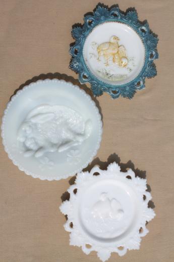 photo of antique Easter milk glass rabbit & baby chicks lace edge plates, vintage holiday decorations #1