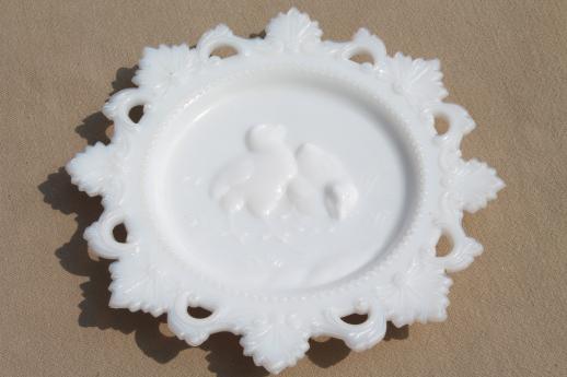 photo of antique Easter milk glass rabbit & baby chicks lace edge plates, vintage holiday decorations #2