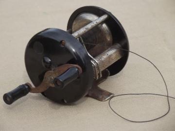 catalog photo of antique H-I Chief fishing reel with bakelite side and level wind feed