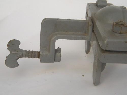 photo of antique Henry Disston & Sons 1800s adjustable saw vise for sharpening saws #4