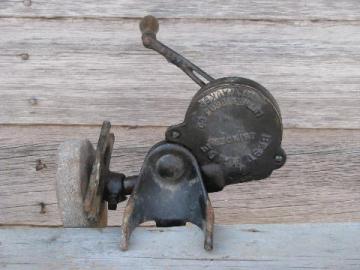 catalog photo of antique Milwaukee made hand crank whetstone for sharpening farm tools