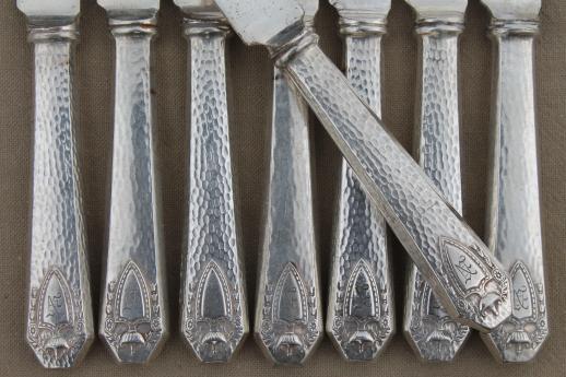 photo of antique N monogram hammered silver knives, early 1900s vintage silver plate flatware #2