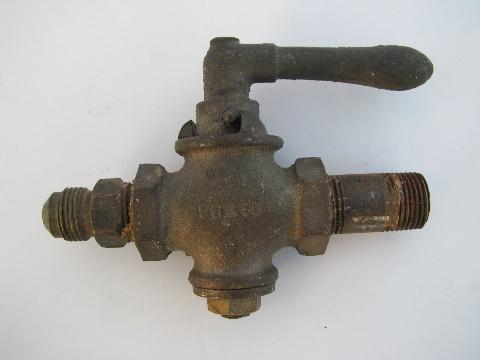 photo of antique PUB Co red brass turncock brewing valve for homebrew beer or wine #1