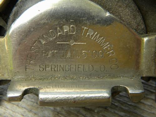 photo of antique Standard wallpaper trimmer, Springfield, OH 1909 patent date #3