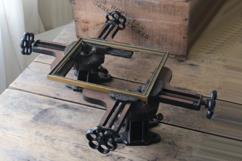 photo of antique Stanley 400 miter vise clamps for architectural framing & molding #10