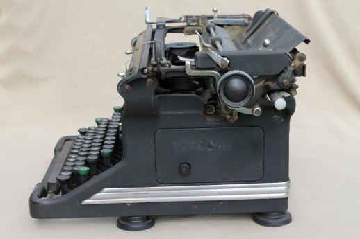 photo of antique Underwood No 6 typewriter, vintage mechanical typewriter w/ bakelite keys for altered art #6
