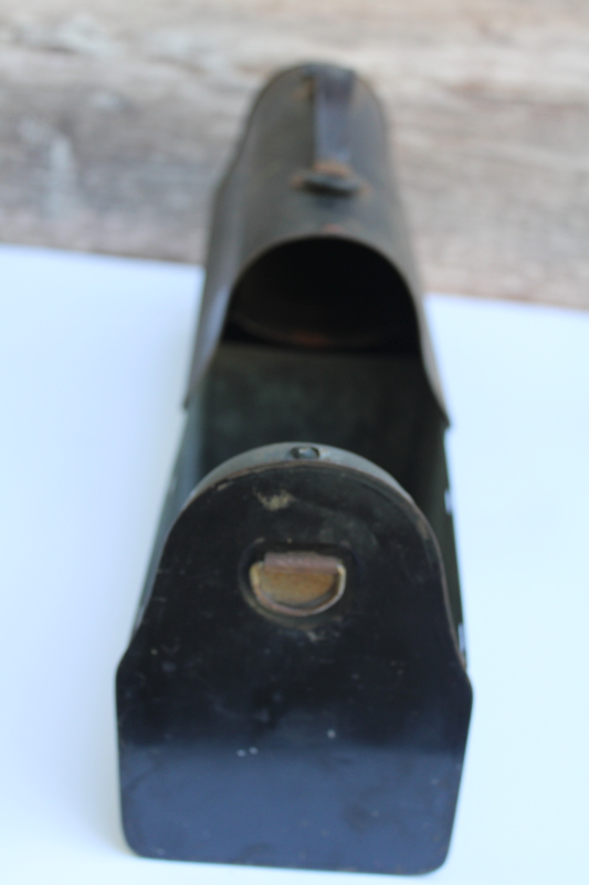 photo of antique Universal metal lunch box w/ slide out drawer, WWI vintage lunch pail 1913 patent dates  #3