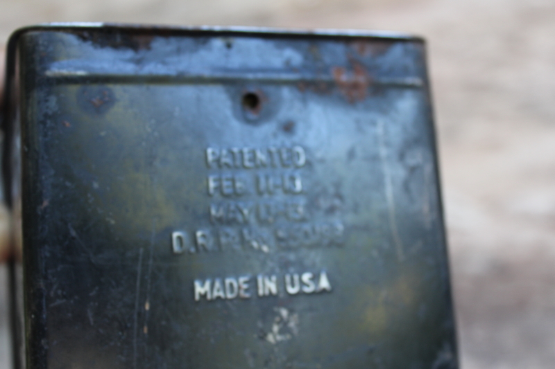 photo of antique Universal metal lunch box w/ slide out drawer, WWI vintage lunch pail 1913 patent dates  #9