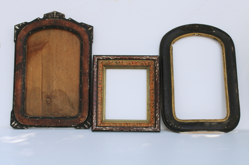 photo of antique Victorian picture or mirror frames, shabby ornate moody dark gothic decor 1800s vintage #1