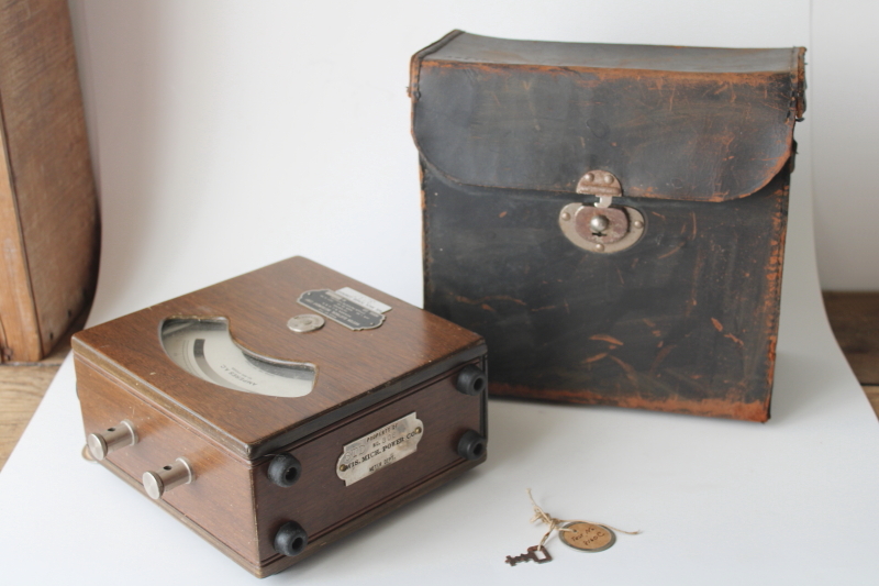 photo of antique Weston Electrical ammeter, large gauge in wood housing w/ 1898 patent date, original leather case  #9