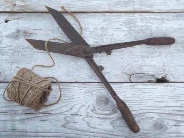 catalog photo of antique Wiss garden shears, vintage  hand hedge clippers loppers