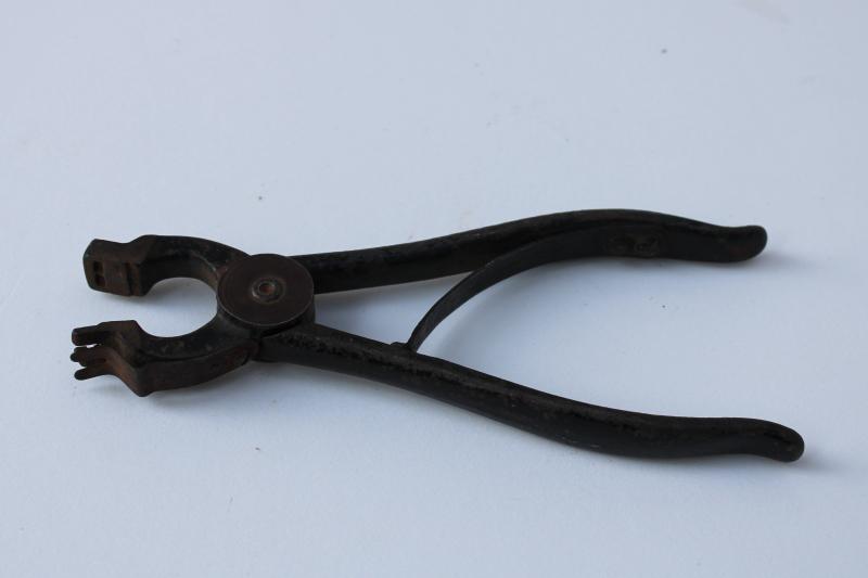 photo of antique 'Yoke' pliers leather belt lacing tool, early tractor driven farm equipment #1