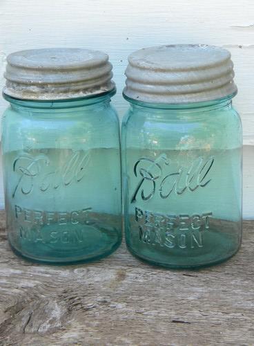 photo of antique aqua blue Ball Perfect Mason 1 pint fruit jars w/lids, lot of 4 #2