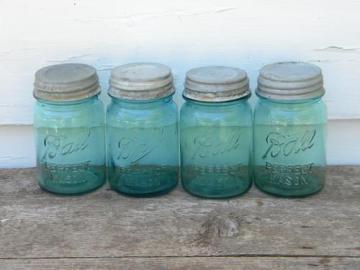 catalog photo of antique aqua blue Ball Perfect Mason 1 pint fruit jars w/lids, lot of 4