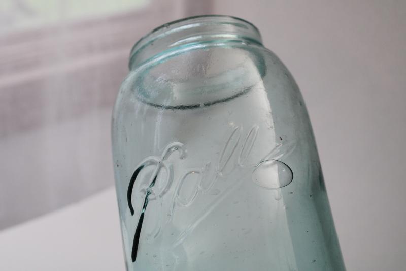 photo of antique aqua blue glass one quart size jar Ball Mason with 3L script lettering #2