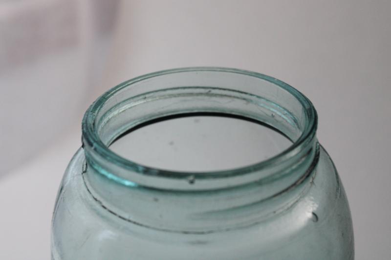 photo of antique aqua blue glass one quart size jar Ball Mason with 3L script lettering #3