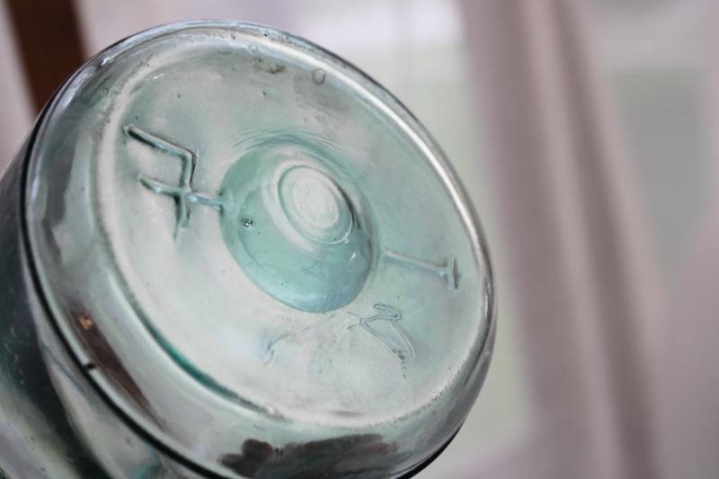 photo of antique aqua blue glass one quart size jar Ball Mason with 3L script lettering #5