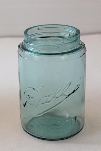 photo of antique aqua blue glass pint size jar Ball Mason with 3L script lettering #1