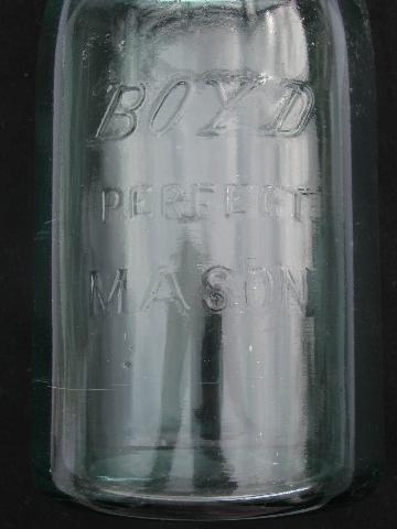 photo of antique aqua blue green glass 1 qt Boyd Perfect Mason jar #3