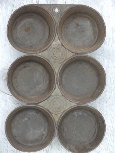 photo of antique baking tins, primitive old tinned steel cake molds & muffin pan #3