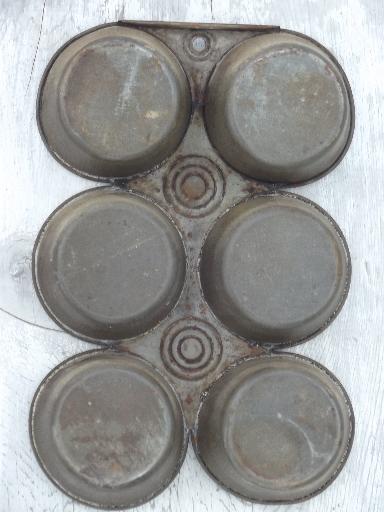 photo of antique baking tins, primitive old tinned steel cake molds & muffin pan #4