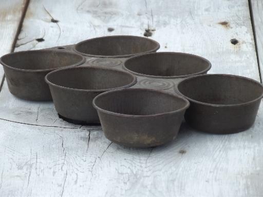 photo of antique baking tins, primitive old tinned steel cake molds & muffin pan #5