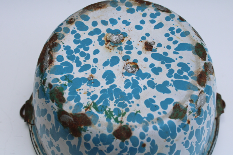 photo of antique blue & white splatterware enamel ware kettle pot w/ wire bail handle, primitive bucket  #5