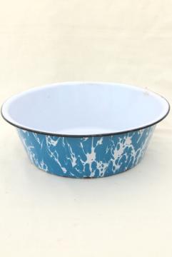 catalog photo of antique blue swirl enamelware dishpan, big old primitive bowl, vintage kitchen graniteware