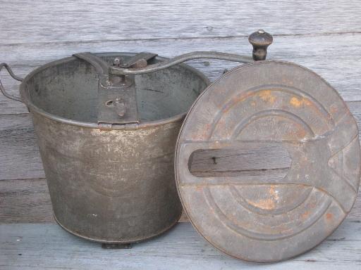 photo of antique bread maker, hand crank dough rising bucket, 1905 Universal #4 #3