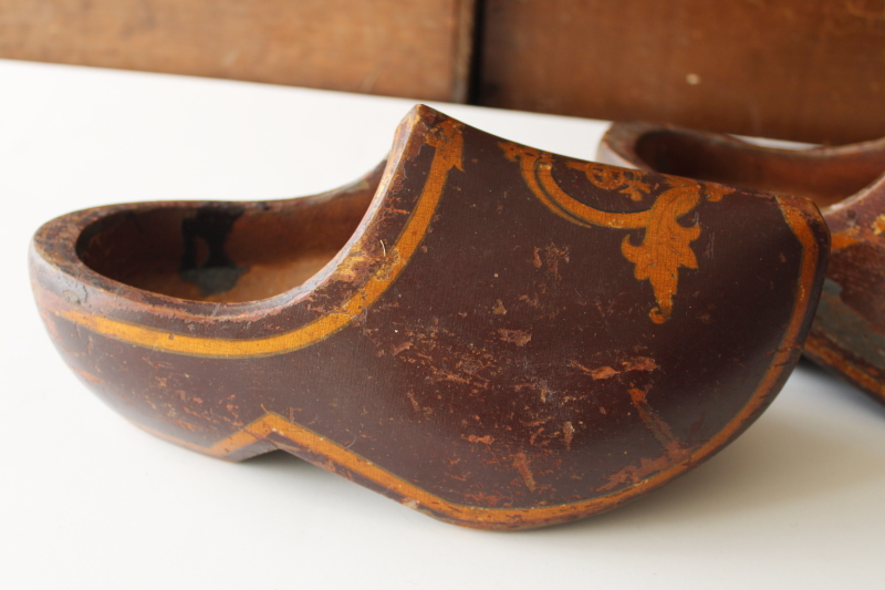 photo of antique carved wood clogs, 1800s vintage old world primitives w/ beautiful original paint #4