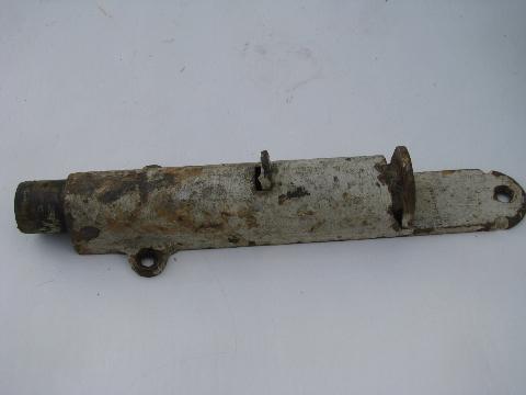 photo of antique cast iron and brass door stop latch hardware w/1900 patent #2