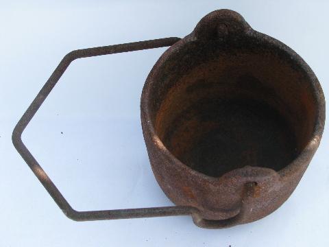 photo of antique cast iron cauldron pot, cute small size w/ handle to hang over rod #3